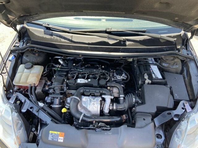 Сірий Форд Фокус, об'ємом двигуна 0.16 л та пробігом 256 тис. км за 5199 $, фото 6 на Automoto.ua
