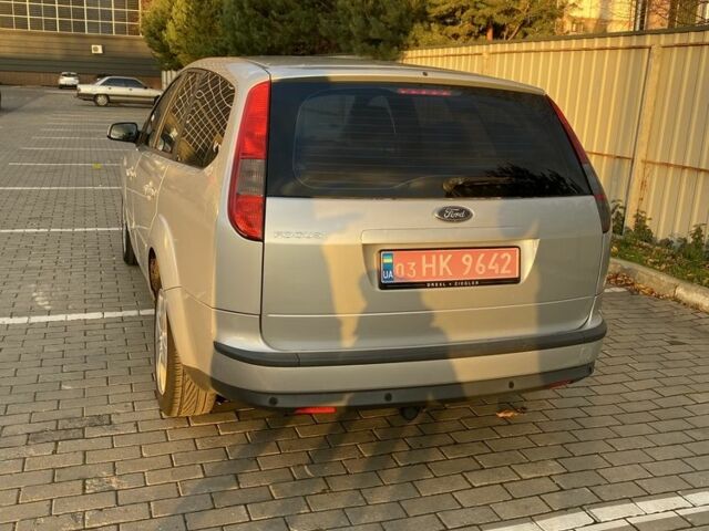 Серый Форд Фокус, объемом двигателя 1.6 л и пробегом 197 тыс. км за 4200 $, фото 7 на Automoto.ua