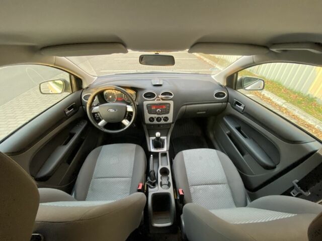 Серый Форд Фокус, объемом двигателя 1.6 л и пробегом 197 тыс. км за 4200 $, фото 17 на Automoto.ua