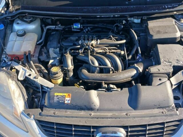 Серый Форд Фокус, объемом двигателя 1.6 л и пробегом 318 тыс. км за 5200 $, фото 10 на Automoto.ua