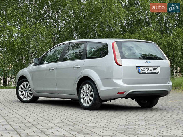 Серый Форд Фокус, объемом двигателя 1.56 л и пробегом 221 тыс. км за 5500 $, фото 1 на Automoto.ua