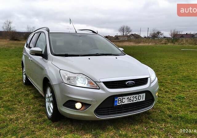 Сірий Форд Фокус, об'ємом двигуна 1.6 л та пробігом 237 тис. км за 6000 $, фото 1 на Automoto.ua