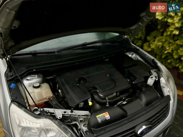 Форд Фокус 2008 в Львове на Automoto.ua Серый Форд Фокус, объемом двигателя 1.6 л и пробегом 262 тыс. км за 4500 $, фото 24 на Automoto.ua