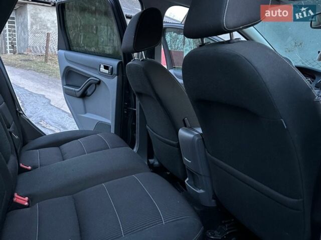 Серый Форд Фокус, объемом двигателя 1.8 л и пробегом 208 тыс. км за 5850 $, фото 4 на Automoto.ua