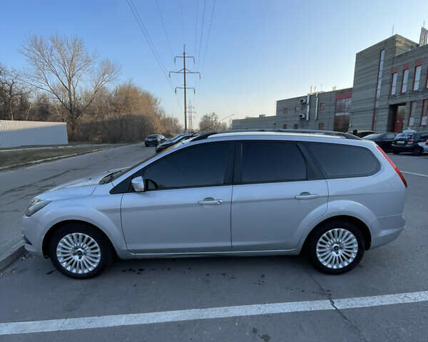 Сірий Форд Фокус, об'ємом двигуна 1.6 л та пробігом 278 тис. км за 8200 $, фото 1 на Automoto.ua