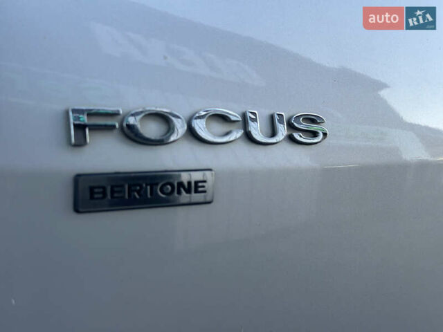 Серый Форд Фокус, объемом двигателя 1.6 л и пробегом 210 тыс. км за 5200 $, фото 27 на Automoto.ua