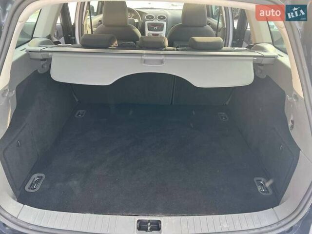 Сірий Форд Фокус, об'ємом двигуна 1.6 л та пробігом 228 тис. км за 5999 $, фото 27 на Automoto.ua
