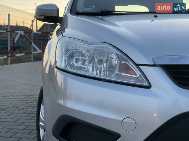 Серый Форд Фокус, объемом двигателя 1.6 л и пробегом 193 тыс. км за 5150 $, фото 14 на Automoto.ua