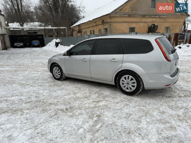 Серый Форд Фокус, объемом двигателя 1.56 л и пробегом 268 тыс. км за 5500 $, фото 2 на Automoto.ua