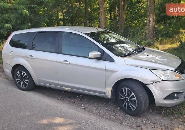 Серый Форд Фокус, объемом двигателя 1.6 л и пробегом 425 тыс. км за 4200 $, фото 18 на Automoto.ua