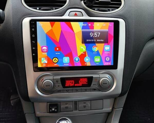 Серый Форд Фокус, объемом двигателя 1.8 л и пробегом 230 тыс. км за 5500 $, фото 7 на Automoto.ua