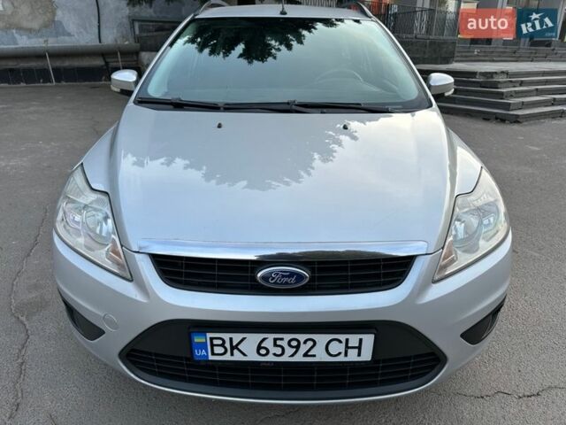 Сірий Форд Фокус, об'ємом двигуна 1.56 л та пробігом 290 тис. км за 4850 $, фото 32 на Automoto.ua