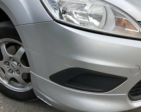 Серый Форд Фокус, объемом двигателя 1.6 л и пробегом 263 тыс. км за 5200 $, фото 7 на Automoto.ua