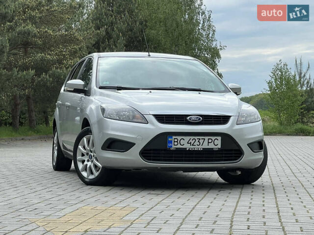 Серый Форд Фокус, объемом двигателя 1.56 л и пробегом 221 тыс. км за 5500 $, фото 5 на Automoto.ua