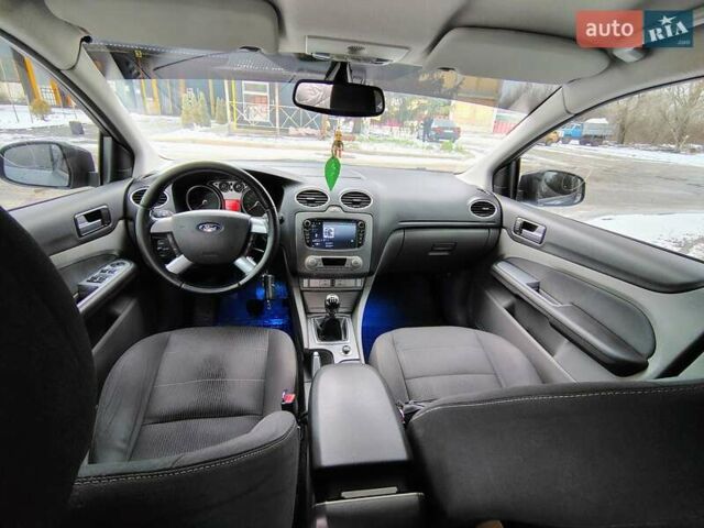 Сірий Форд Фокус, об'ємом двигуна 1.6 л та пробігом 251 тис. км за 6700 $, фото 29 на Automoto.ua