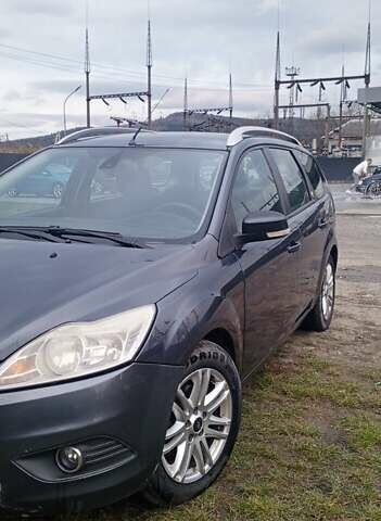 Серый Форд Фокус, объемом двигателя 1.56 л и пробегом 280 тыс. км за 4800 $, фото 4 на Automoto.ua