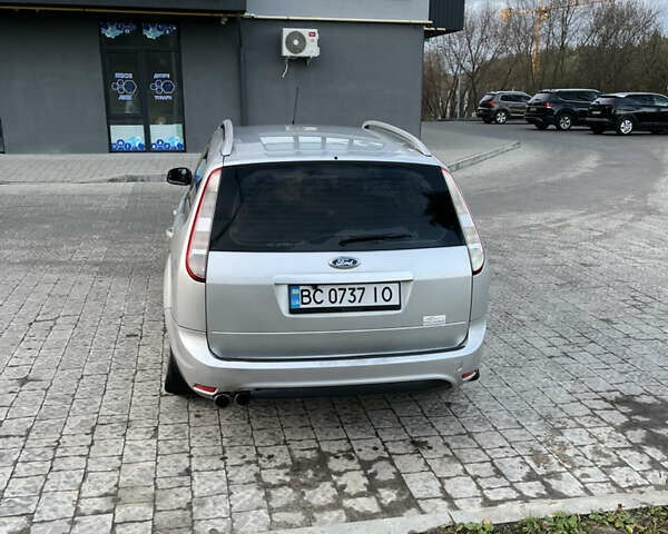 Серый Форд Фокус, объемом двигателя 2 л и пробегом 293 тыс. км за 6300 $, фото 6 на Automoto.ua