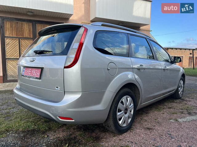 Сірий Форд Фокус, об'ємом двигуна 1.6 л та пробігом 237 тис. км за 5350 $, фото 13 на Automoto.ua