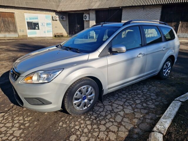 Серый Форд Фокус, объемом двигателя 1.6 л и пробегом 290 тыс. км за 5200 $, фото 3 на Automoto.ua