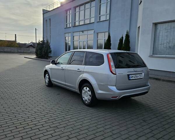 Серый Форд Фокус, объемом двигателя 1.56 л и пробегом 273 тыс. км за 4999 $, фото 2 на Automoto.ua