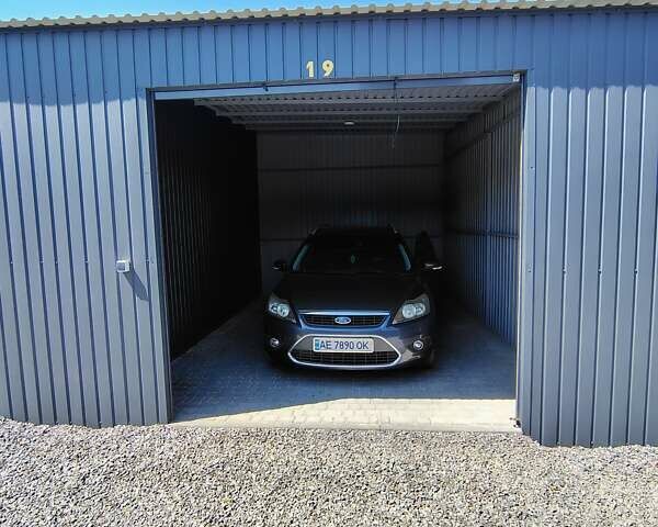 Сірий Форд Фокус, об'ємом двигуна 1.6 л та пробігом 251 тис. км за 6700 $, фото 47 на Automoto.ua