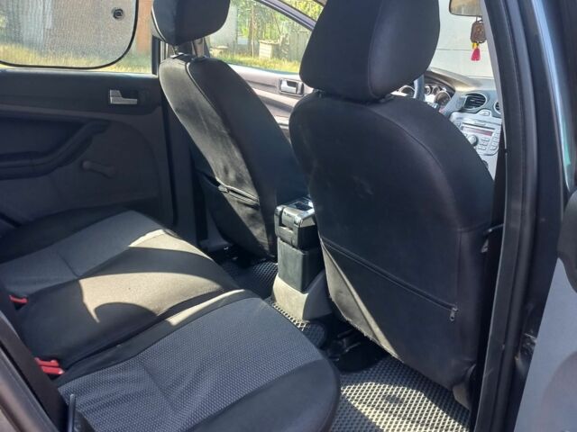 Форд Фокус 2008 у Шепетовке на Automoto.ua Сірий Форд Фокус, об'ємом двигуна 1.6 л та пробігом 320 тис. км за 5000 $, фото 7 на Automoto.ua