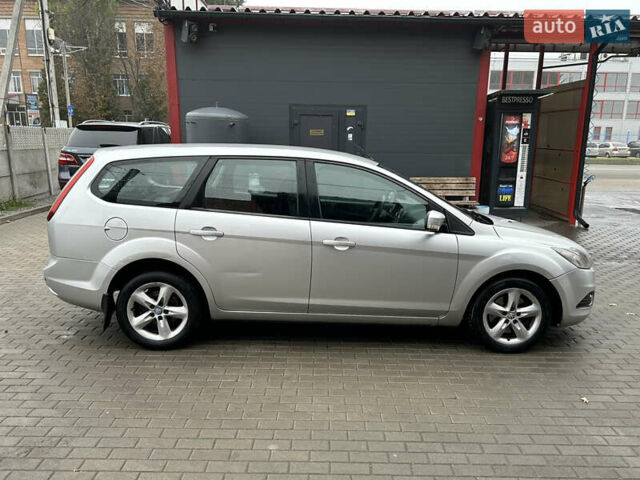 Сірий Форд Фокус, об'ємом двигуна 2 л та пробігом 307 тис. км за 4800 $, фото 4 на Automoto.ua