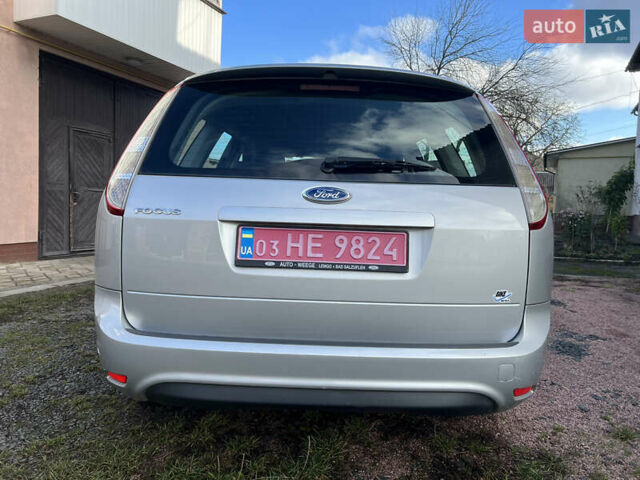 Сірий Форд Фокус, об'ємом двигуна 1.6 л та пробігом 237 тис. км за 5350 $, фото 5 на Automoto.ua