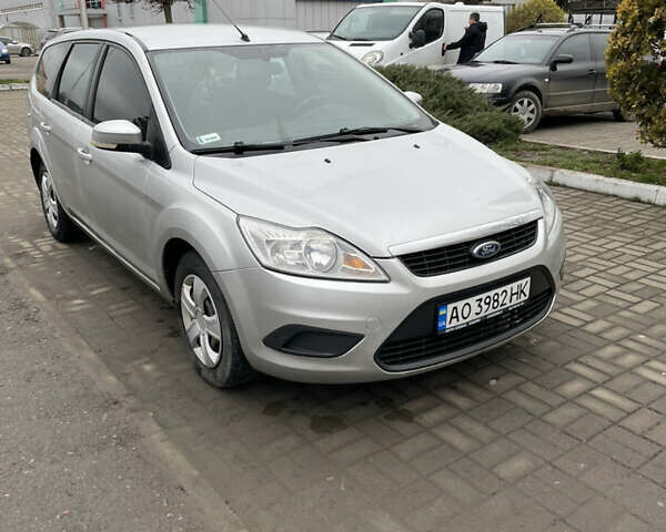 Серый Форд Фокус, объемом двигателя 1.56 л и пробегом 450 тыс. км за 4300 $, фото 2 на Automoto.ua