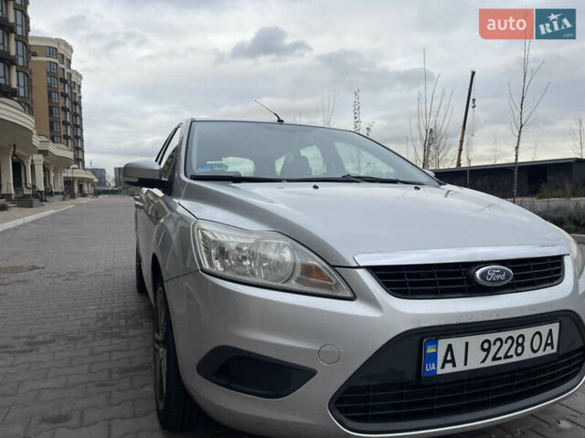 Серый Форд Фокус, объемом двигателя 1.6 л и пробегом 316 тыс. км за 4350 $, фото 12 на Automoto.ua
