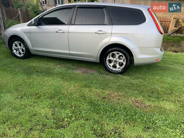 Сірий Форд Фокус, об'ємом двигуна 1.6 л та пробігом 216 тис. км за 5300 $, фото 7 на Automoto.ua