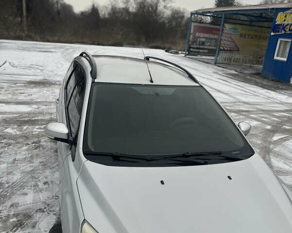 Сірий Форд Фокус, об'ємом двигуна 1.56 л та пробігом 256 тис. км за 5300 $, фото 16 на Automoto.ua