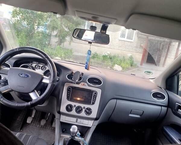 Сірий Форд Фокус, об'ємом двигуна 1.56 л та пробігом 204 тис. км за 4900 $, фото 13 на Automoto.ua