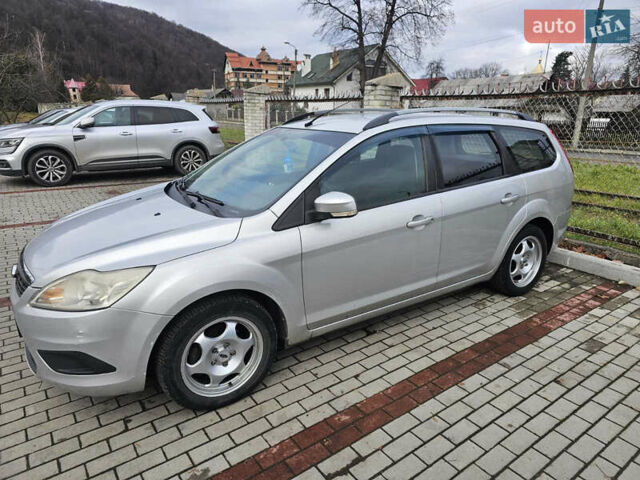 Серый Форд Фокус, объемом двигателя 1.6 л и пробегом 280 тыс. км за 4100 $, фото 1 на Automoto.ua