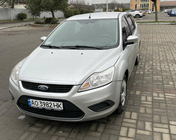 Серый Форд Фокус, объемом двигателя 1.56 л и пробегом 450 тыс. км за 4300 $, фото 1 на Automoto.ua