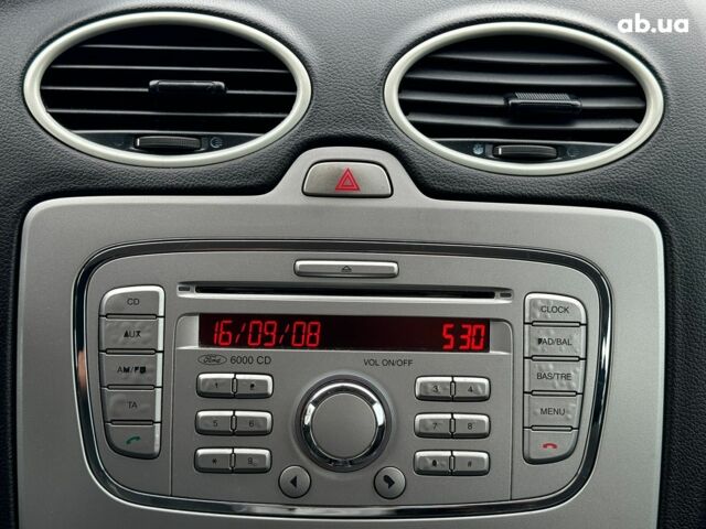 Форд Фокус 2008 в Виннице на Automoto.ua Серый Форд Фокус, объемом двигателя 1.6 л и пробегом 251 тыс. км за 4890 $, фото 28 на Automoto.ua