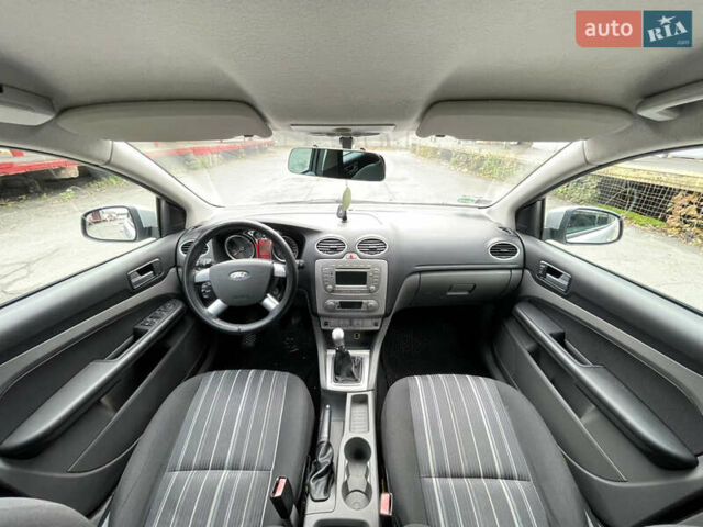 Серый Форд Фокус, объемом двигателя 1.6 л и пробегом 316 тыс. км за 4350 $, фото 15 на Automoto.ua