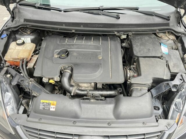 Серый Форд Фокус, объемом двигателя 1.6 л и пробегом 330 тыс. км за 6500 $, фото 4 на Automoto.ua