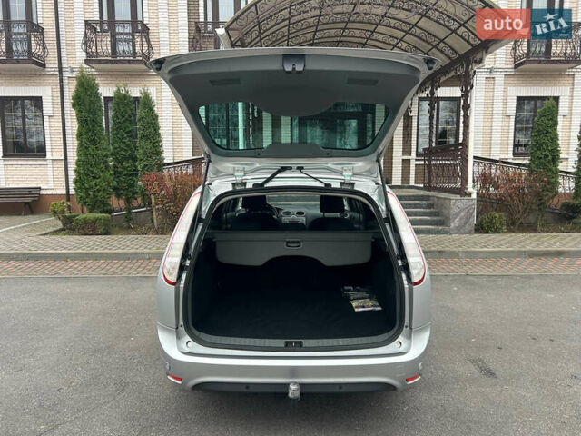 Сірий Форд Фокус, об'ємом двигуна 1.6 л та пробігом 165 тис. км за 6499 $, фото 40 на Automoto.ua