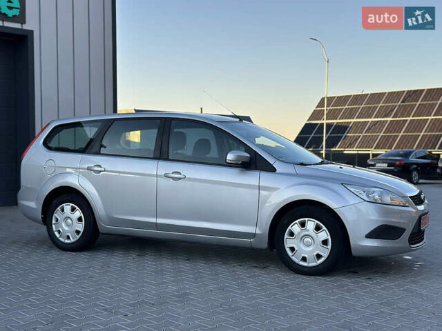 Серый Форд Фокус, объемом двигателя 1.6 л и пробегом 210 тыс. км за 5200 $, фото 9 на Automoto.ua