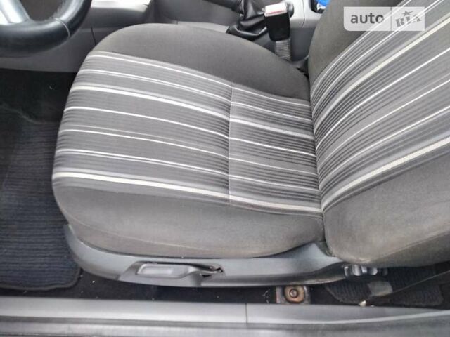 Сірий Форд Фокус, об'ємом двигуна 1.6 л та пробігом 206 тис. км за 5500 $, фото 30 на Automoto.ua