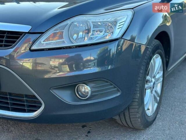 Серый Форд Фокус, объемом двигателя 2 л и пробегом 243 тыс. км за 5700 $, фото 14 на Automoto.ua