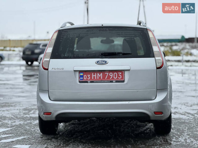 Серый Форд Фокус, объемом двигателя 1.6 л и пробегом 250 тыс. км за 5250 $, фото 12 на Automoto.ua