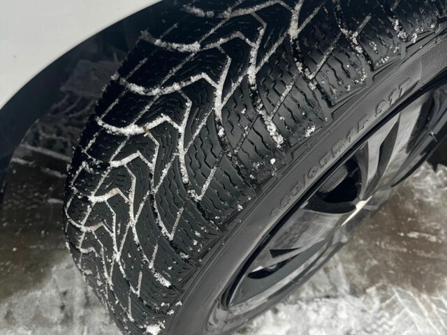 Серый Форд Фокус, объемом двигателя 1.6 л и пробегом 256 тыс. км за 5300 $, фото 8 на Automoto.ua