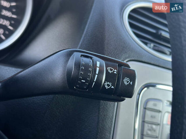 Серый Форд Фокус, объемом двигателя 1.6 л и пробегом 210 тыс. км за 5200 $, фото 40 на Automoto.ua