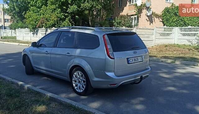 Форд Фокус 2008 у Умани на Automoto.ua Сірий Форд Фокус, об'ємом двигуна 1.6 л та пробігом 217 тис. км за 6200 $, фото 3 на Automoto.ua