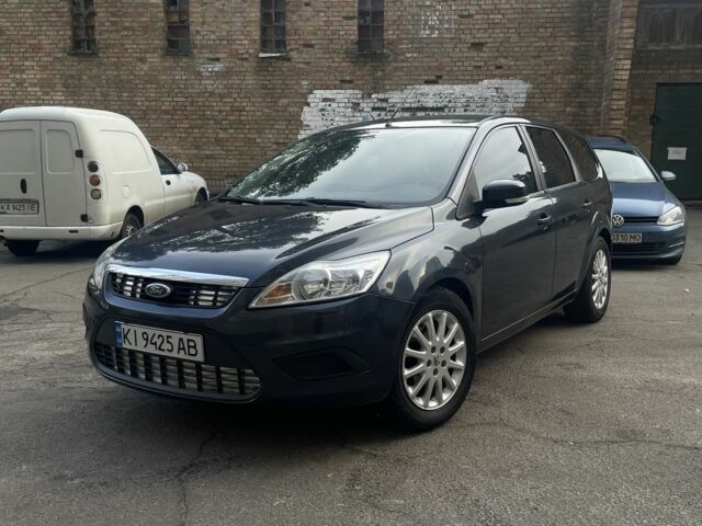 Серый Форд Фокус, объемом двигателя 1.8 л и пробегом 277 тыс. км за 5300 $, фото 7 на Automoto.ua