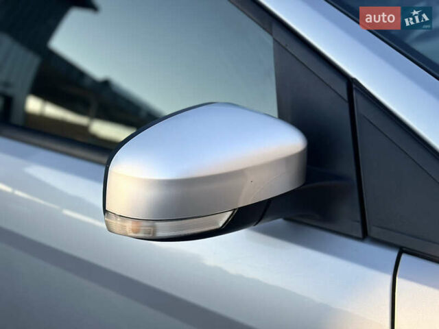 Серый Форд Фокус, объемом двигателя 1.6 л и пробегом 210 тыс. км за 5200 $, фото 33 на Automoto.ua