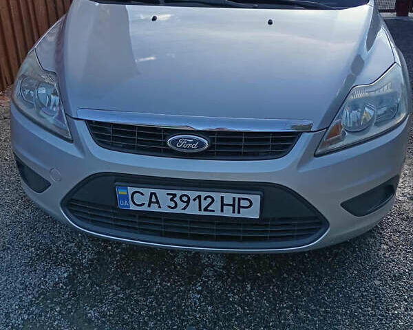 Форд Фокус 2008 в Черкассах на Automoto.ua Серый Форд Фокус, объемом двигателя 1.6 л и пробегом 233 тыс. км за 5500 $, фото 5 на Automoto.ua