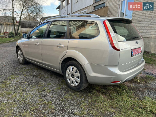 Сірий Форд Фокус, об'ємом двигуна 1.6 л та пробігом 237 тис. км за 5350 $, фото 12 на Automoto.ua